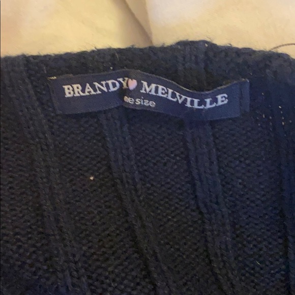 Brandy melville cropped halter top - Picture 2 of 3